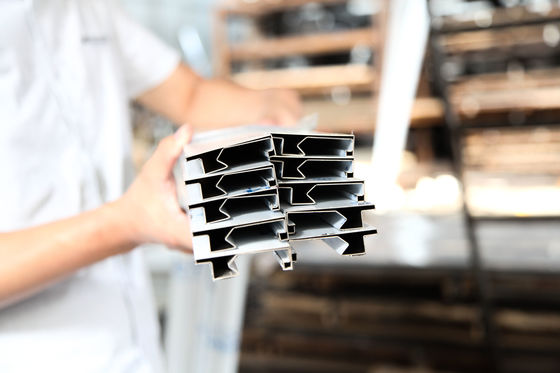 CNC V van het bladmetaal het Groeven Machine voor Hotelrestaurant dat 5,5 kW detailleert