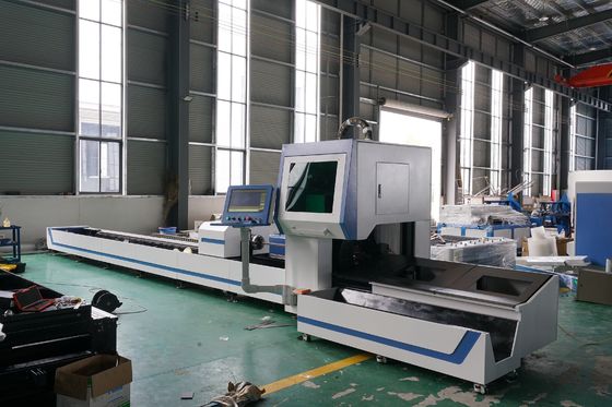 van de de Pijpbuis van 1500w IPG van de de Vezellaser de Snijmachine Automatische Lading 6m voor Rond Vloeistaal
