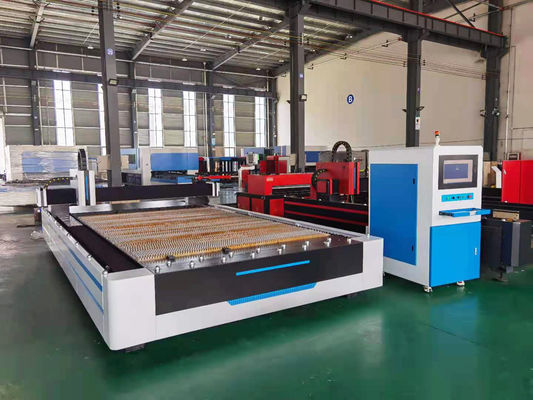CNC van het bladmetaal de Snijmachine3kw Dubbele Lijst 3015 van de Vezellaser