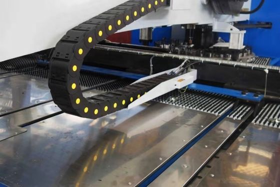 Van het de Technologie Servotorentje van Duitsland het Ponsenmachine 30 TON Metal Sheet