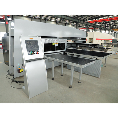 300 KN het Hydraulische CNC van het de Pers Automatische Gat van de Torentjestempel Type van het Ponsenmachine O