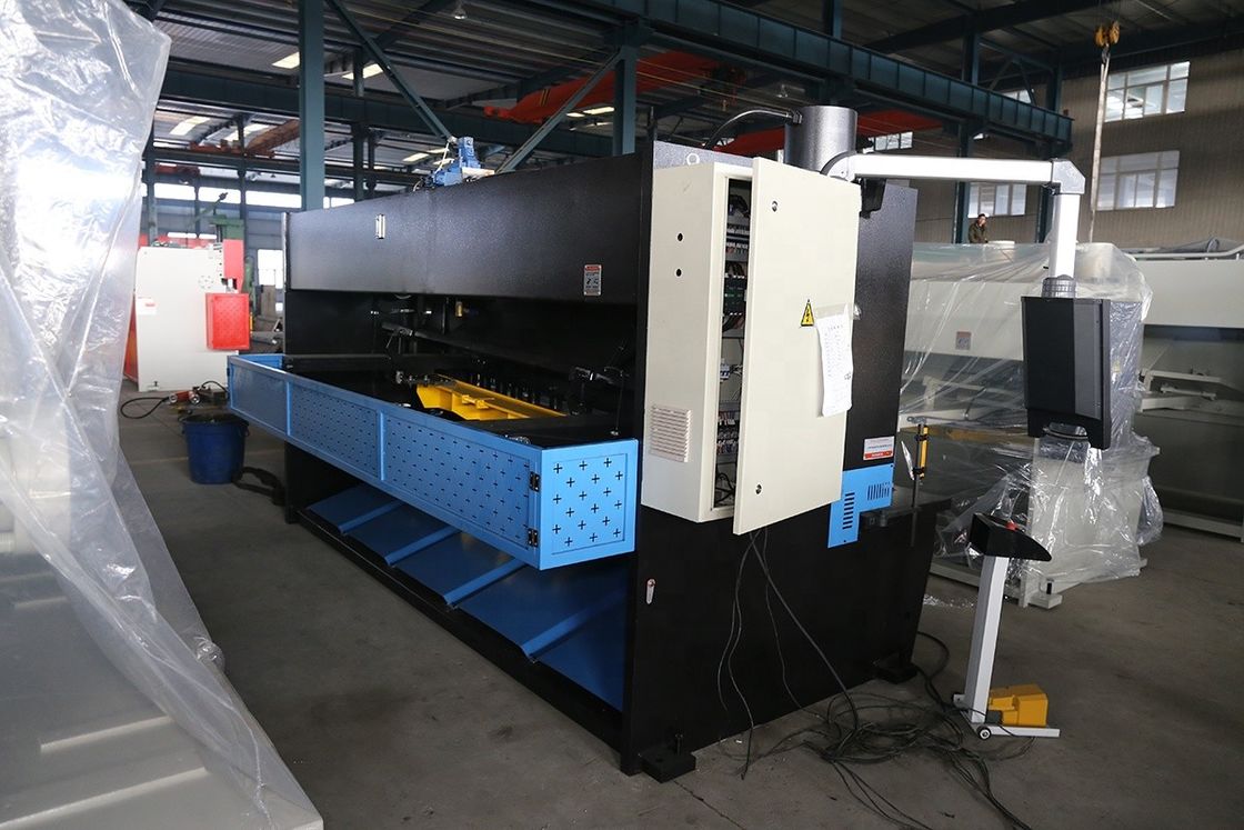 3200mm CNC Hydraulische Scherende Machine voor Roestvrij staale21s DA360 Servomotor